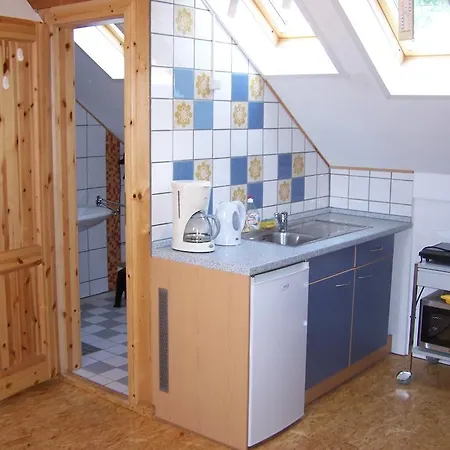 Ferienwohnung Lindenhof * Beltheim